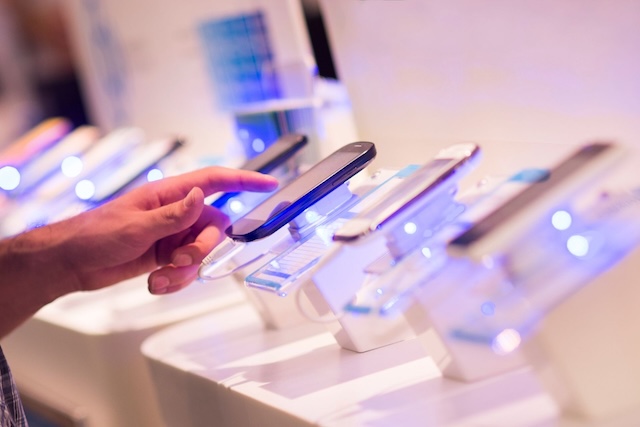 Featured image for Philippines Could See Deeper Smartphone Shipment Decline as Entry-Level Models Vanish